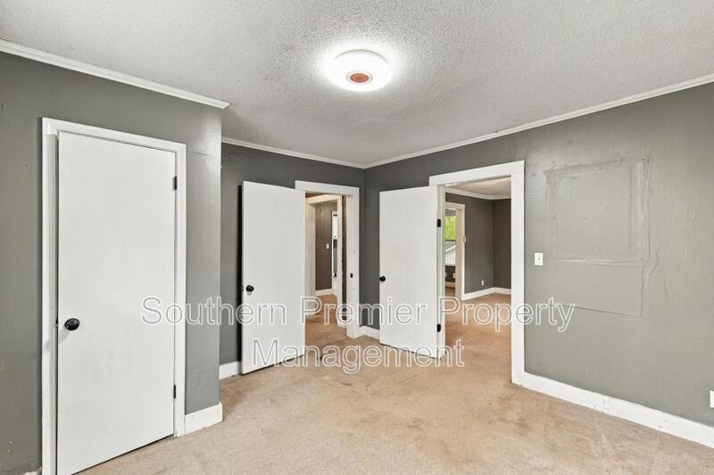1312 Saint Charles St - Photo 6 of 17