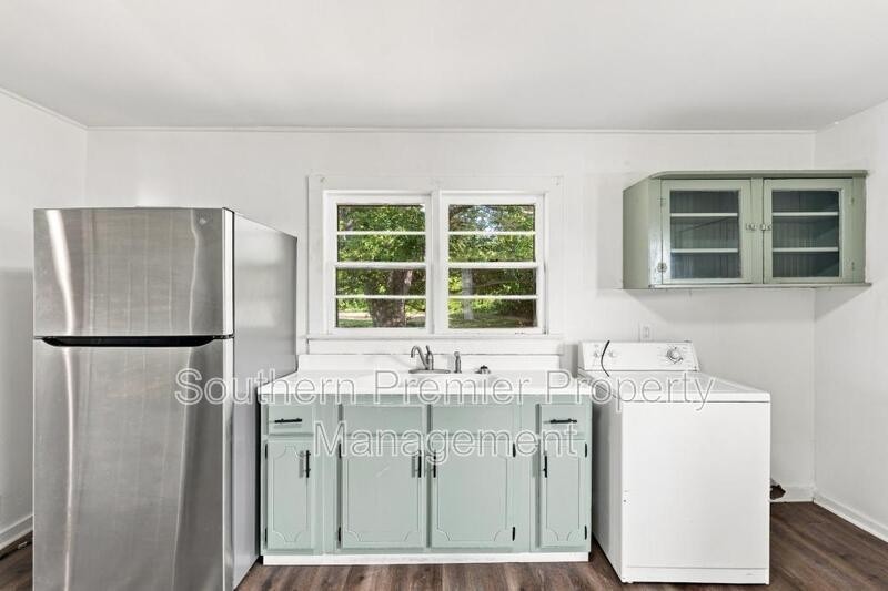1001 Sw 13th Ave - Photo 7 of 19