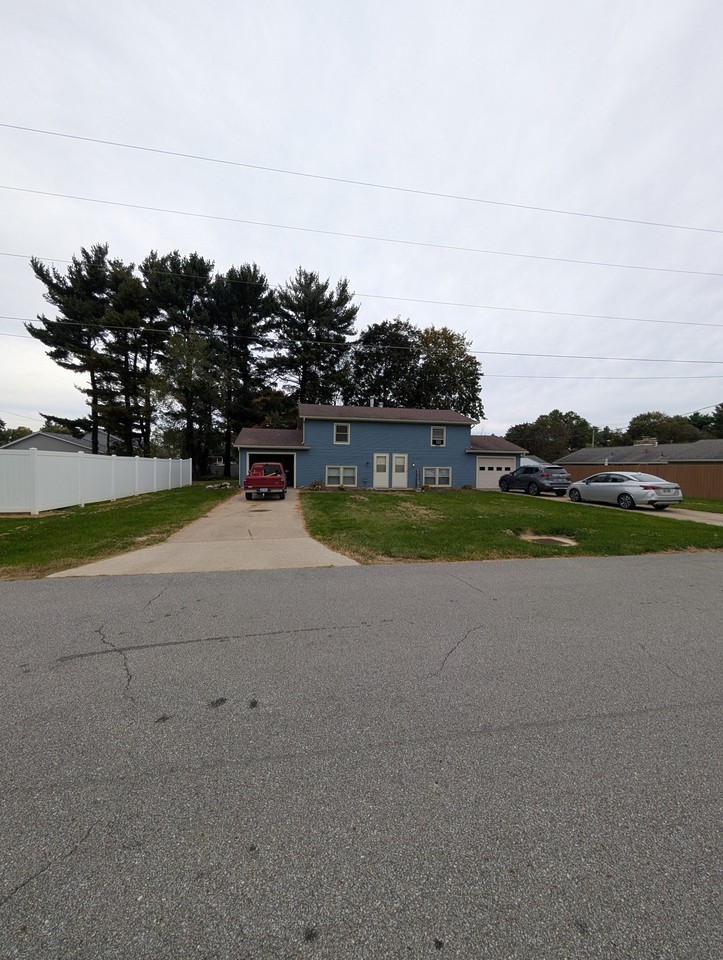 580 Kirkwood Dr #A1