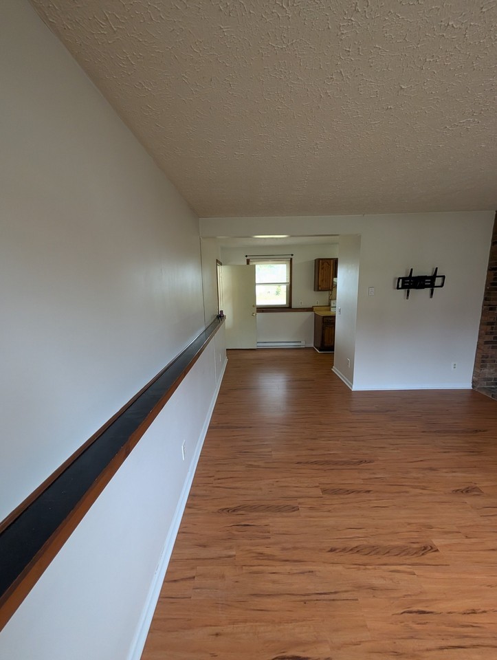 580 Kirkwood Dr #A1 - Photo 5 of 13