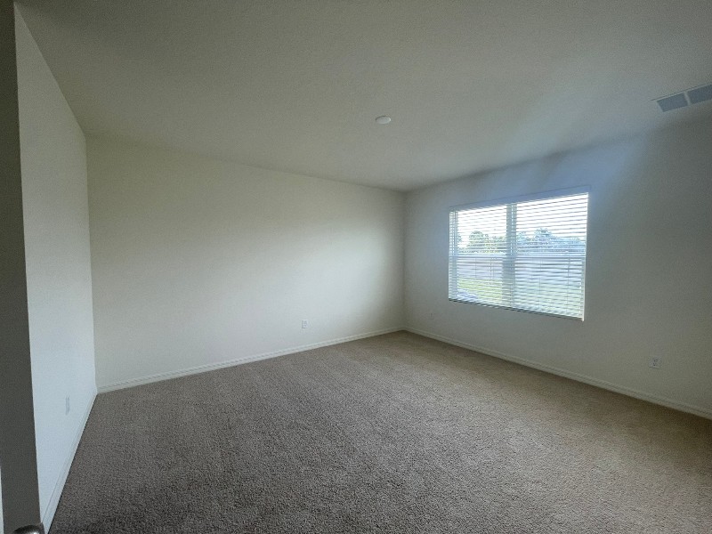 1352 Mcfarland Dr - Photo 4 of 12