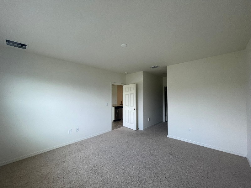 1352 Mcfarland Dr - Photo 5 of 12