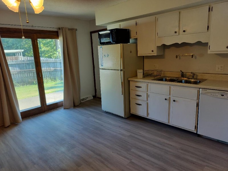 2502 Lemont Dr #NA - Photo 7 of 15