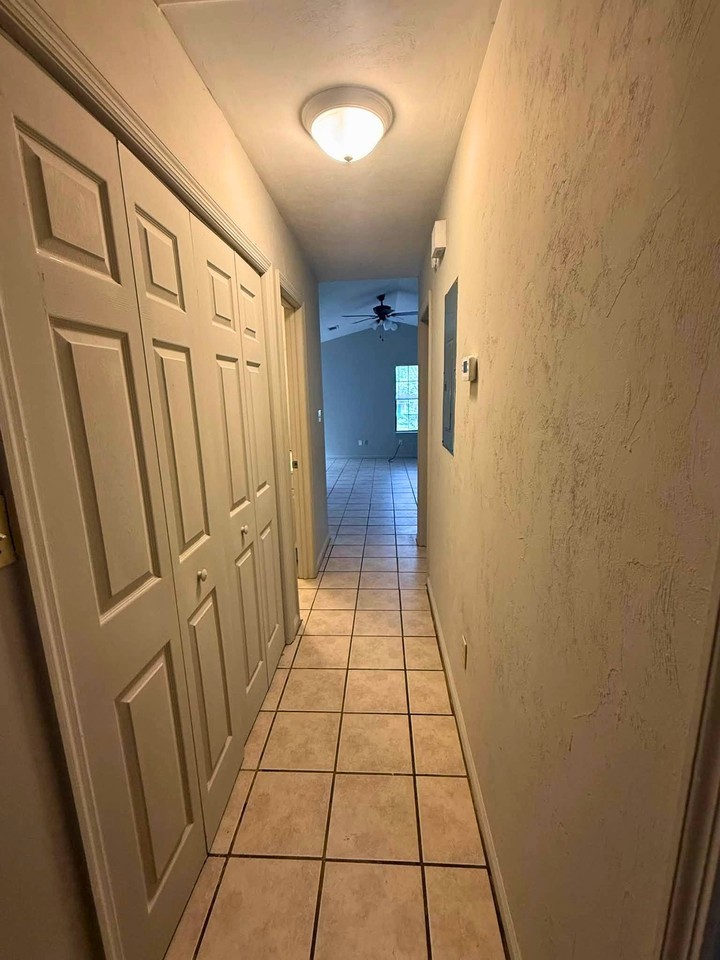 2331 San Mateo Ct - Photo 5 of 13