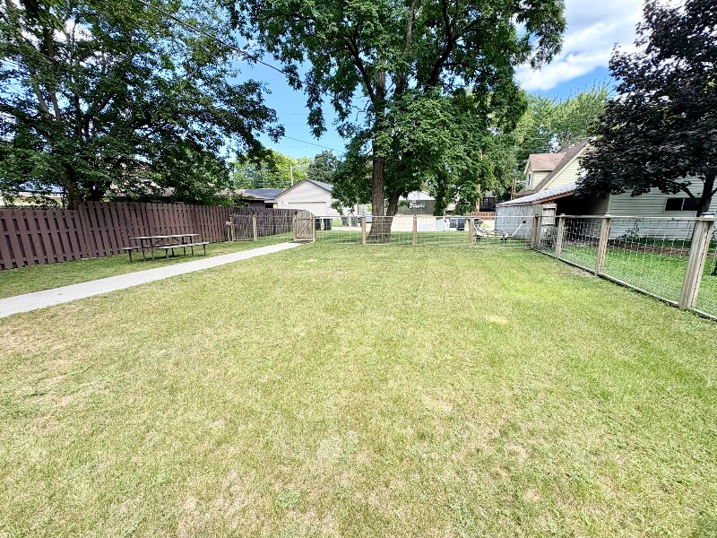 523 15th St S #523 - Photo 5 of 21