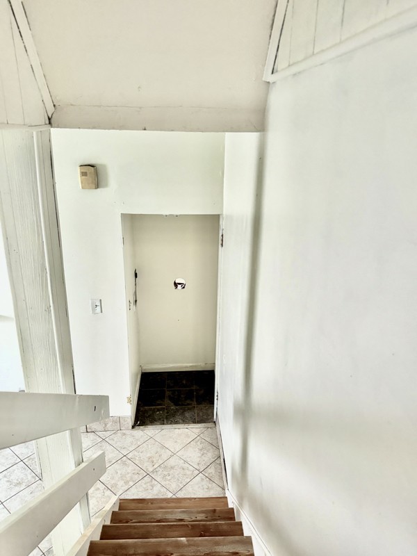 147 Orange St - Photo 6 of 13
