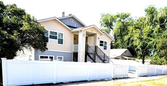 1949 S 9th St W - Photo 1 of 1
