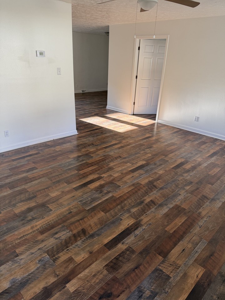 1107 1/2 S 2nd St #2 - Photo 3 of 10