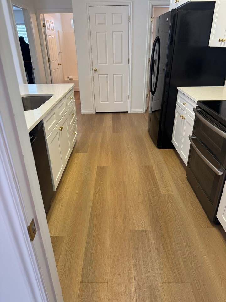 775 Canfield Dr - Photo 3 of 17