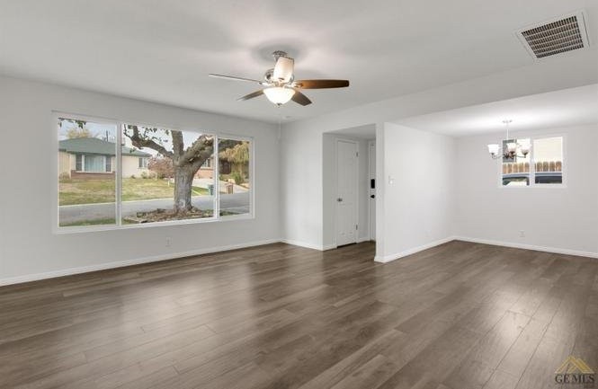 1807 Cora Ln - Photo 5 of 20