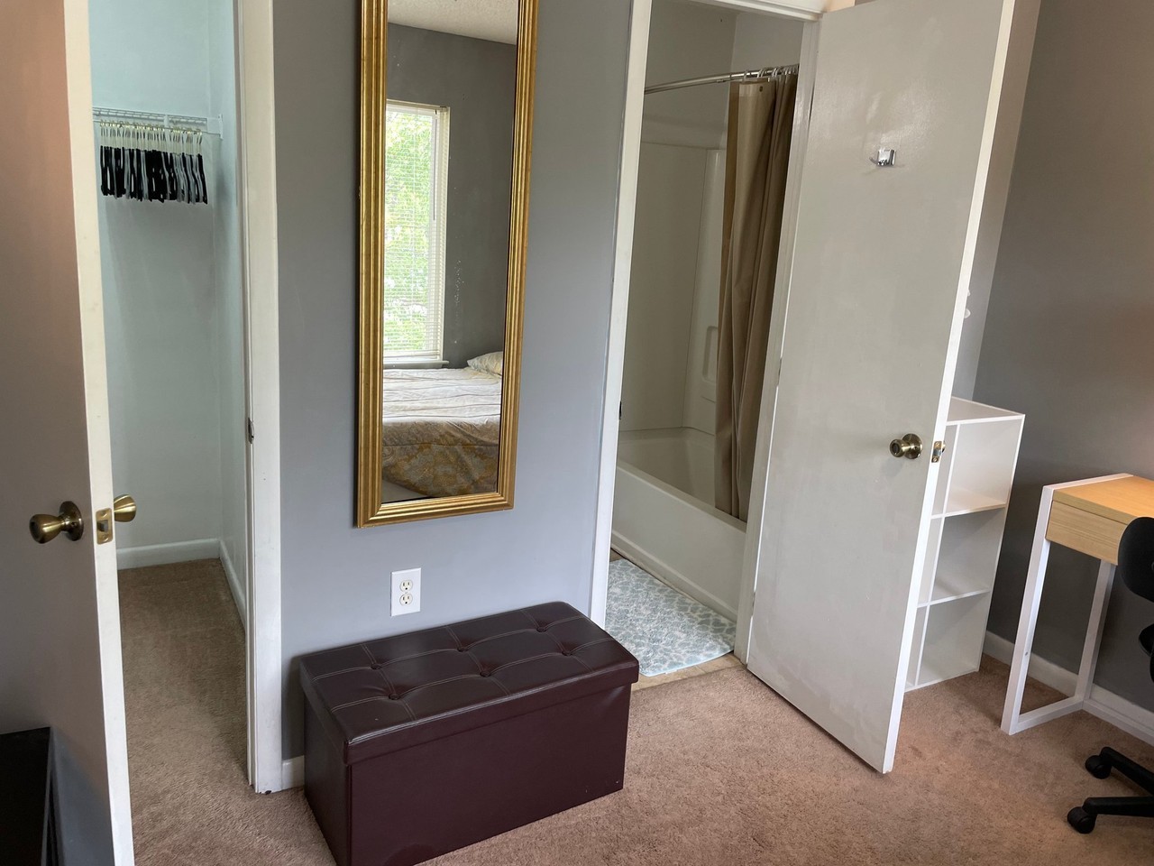 1410 Collegiate Cir - Photo 3 of 18