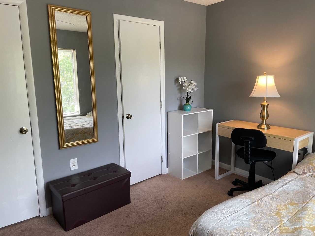 1410 Collegiate Cir - Photo 4 of 18