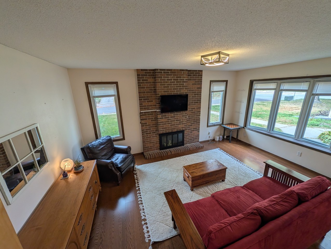 3007 Monterey Ave S - Photo 5 of 26