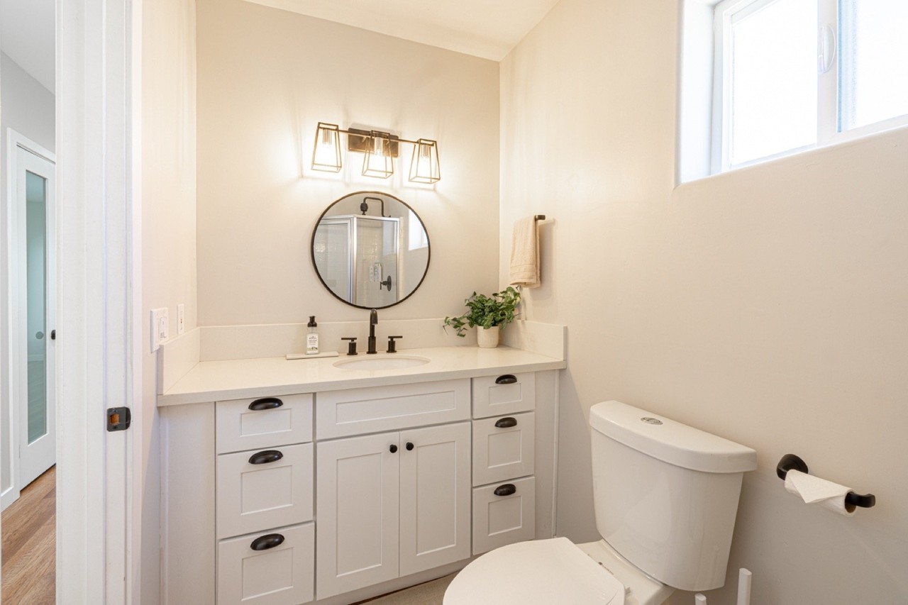 4349 Oxford St - Photo 5 of 16
