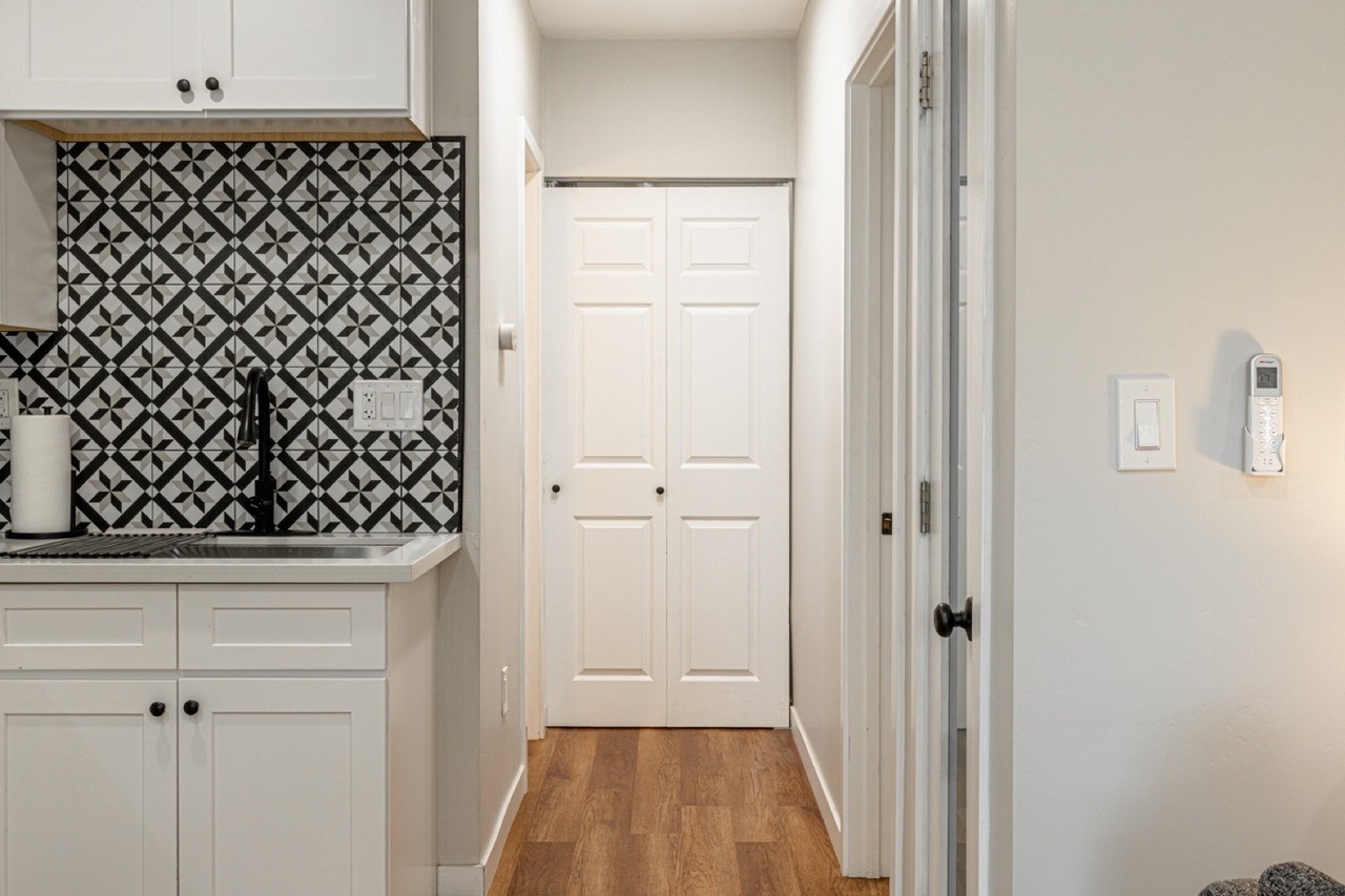 4349 Oxford St - Photo 6 of 16