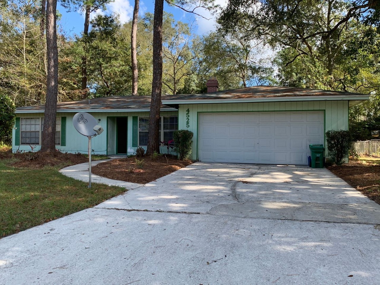 4525 Nw 29th Ter - Photo 2 of 18