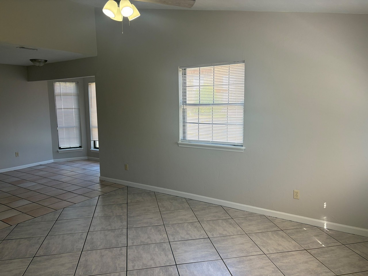 370 Hayden Rd - Photo 2 of 15