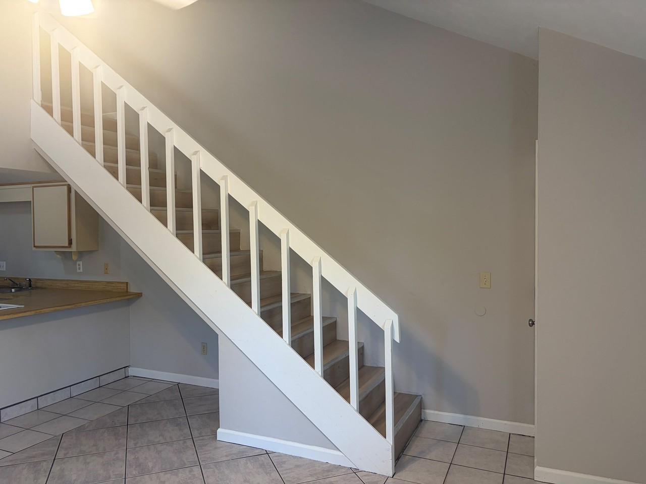 372 Hayden Rd - Photo 2 of 19