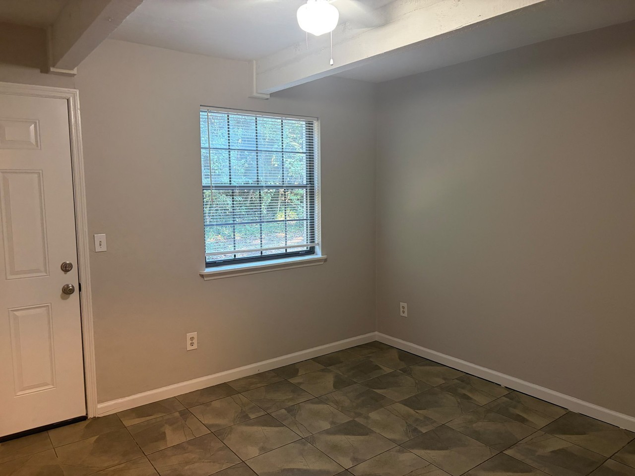 372 Hayden Rd - Photo 7 of 19