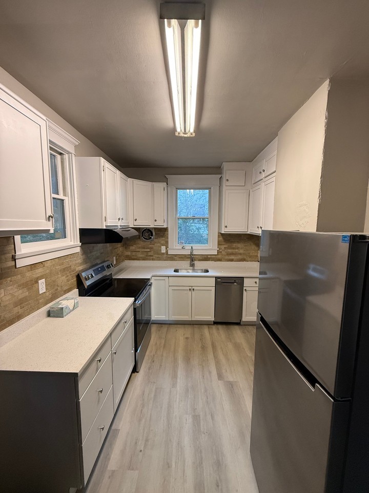356 Brush Creek Rd - Photo 6 of 18