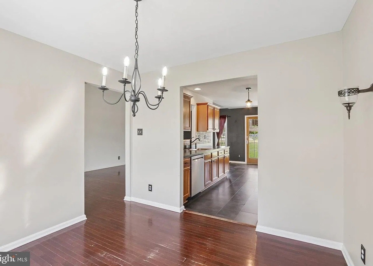 2454 Bella Rosa Ct - Photo 7 of 17
