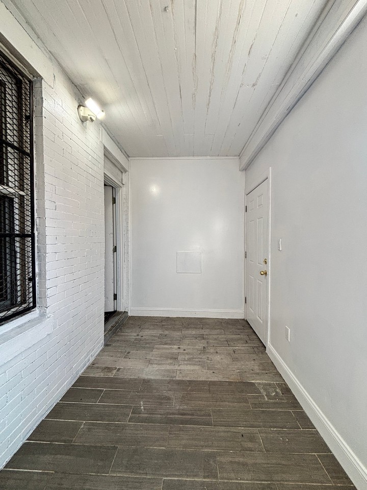 1917 S 60th St - Photo 3 of 20