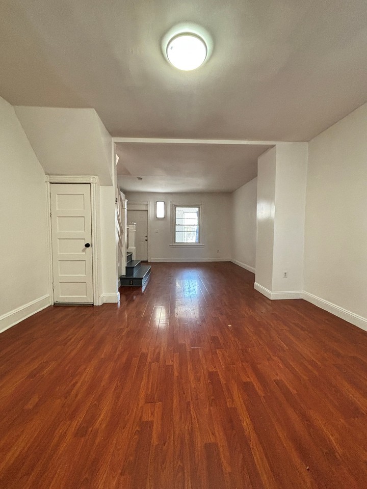 1917 S 60th St - Photo 7 of 20