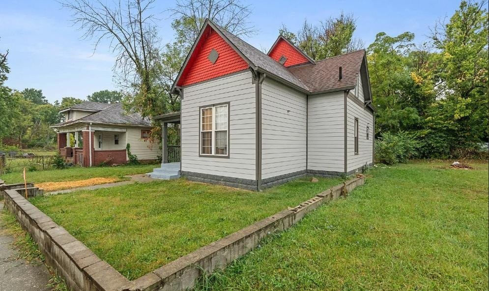 2614 N Olney St - Photo 2 of 13