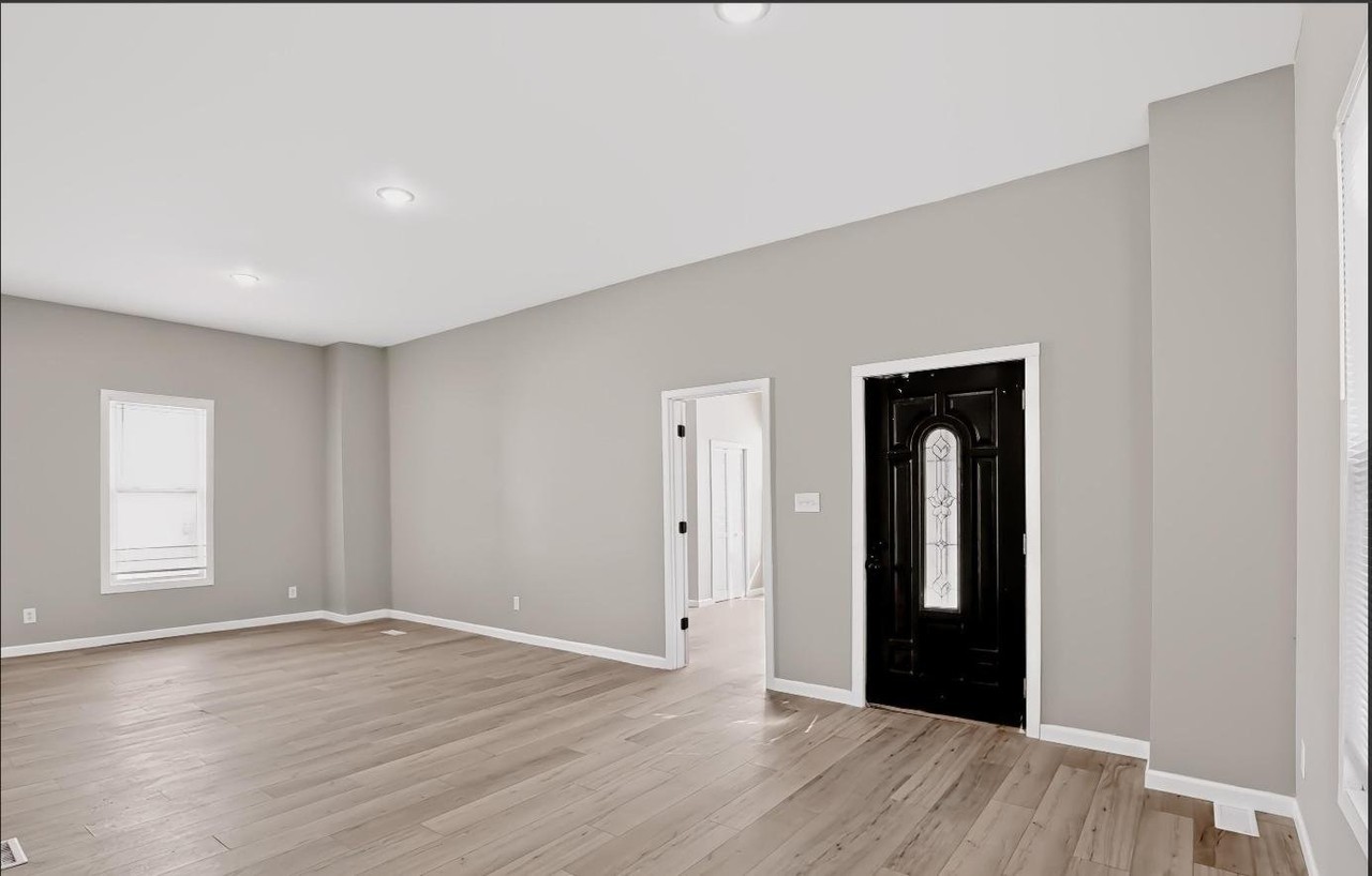 2614 N Olney St - Photo 4 of 13