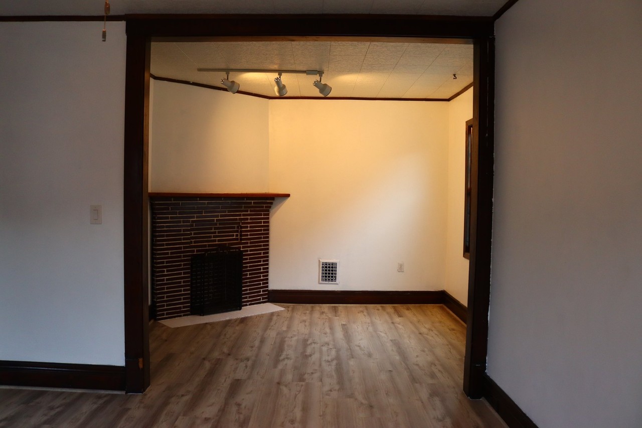 55 Mount Vernon Ave - Photo 3 of 10