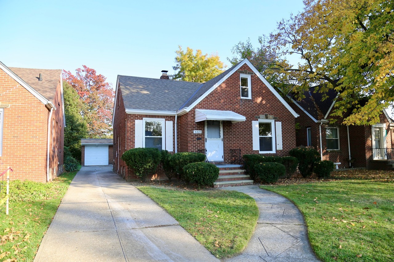 4215 W 143rd St - Photo 2 of 20