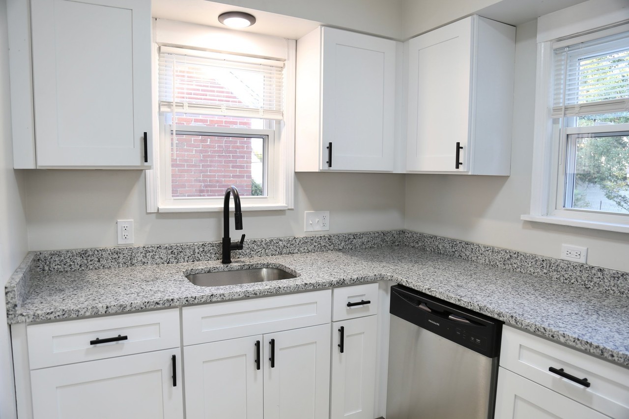 4215 W 143rd St - Photo 5 of 20