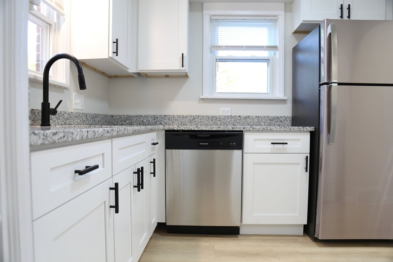 4215 W 143rd St - Photo 6 of 20