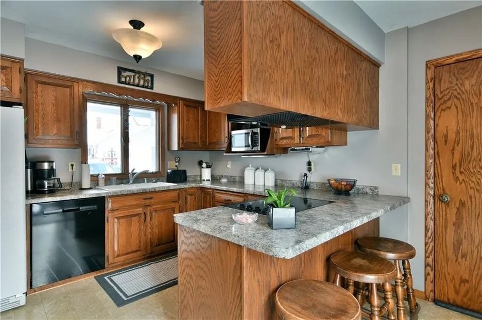 170 S 8th St #170 - Photo 2 of 8