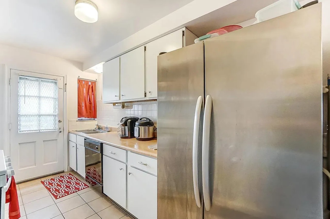 1446 W 6th Ave - Photo 5 of 10