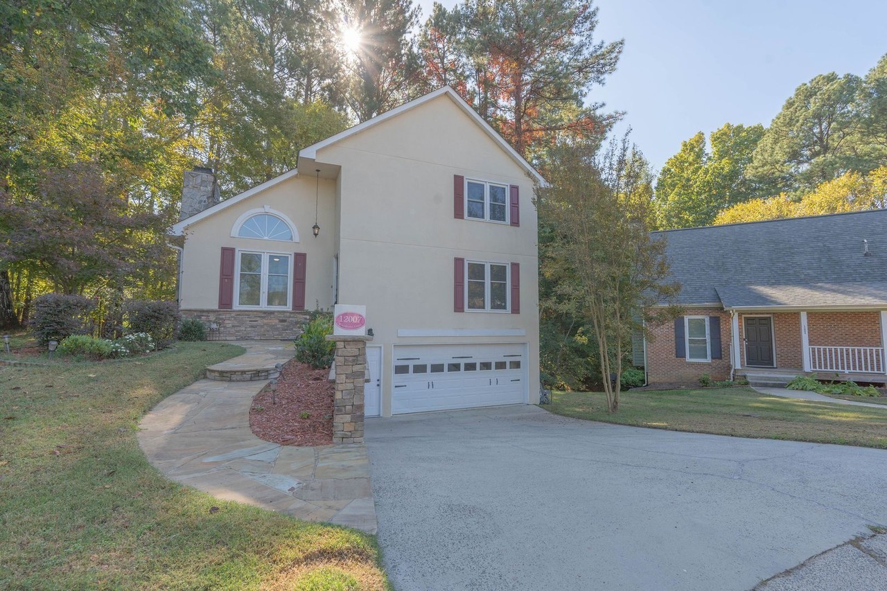 12007 Woodholm Ct