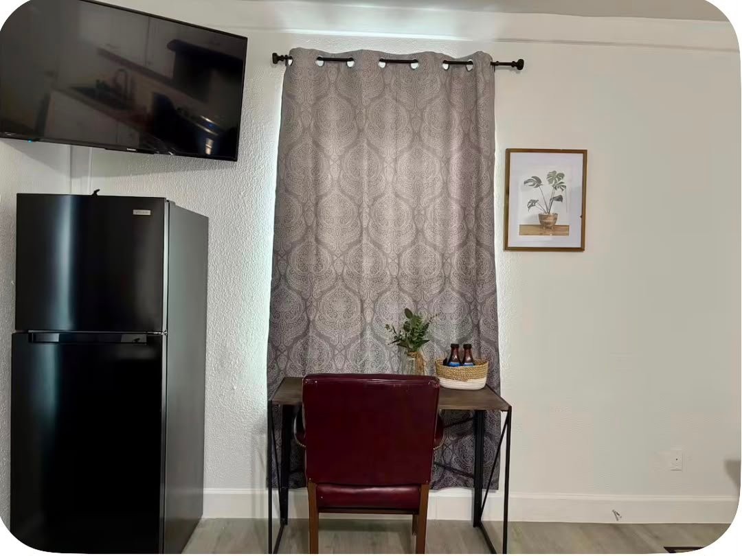6835 Avenue Q - Photo 4 of 6