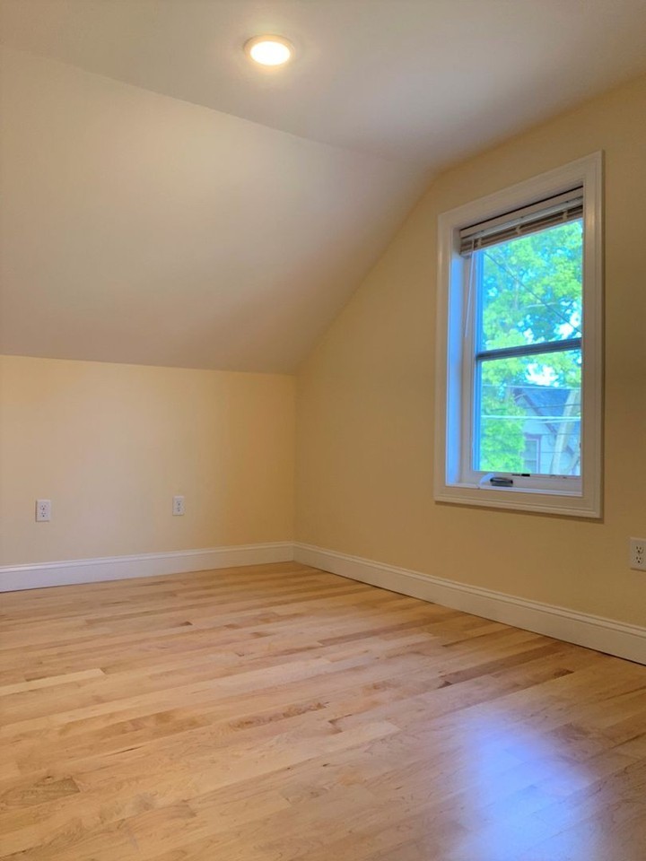 74 George St - Photo 3 of 9