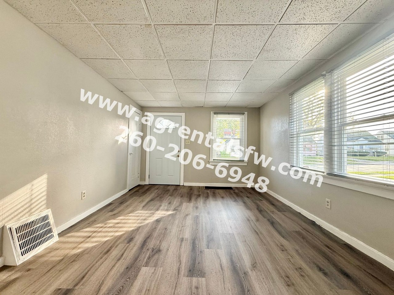 4122 Bowser Ave - Photo 3 of 15