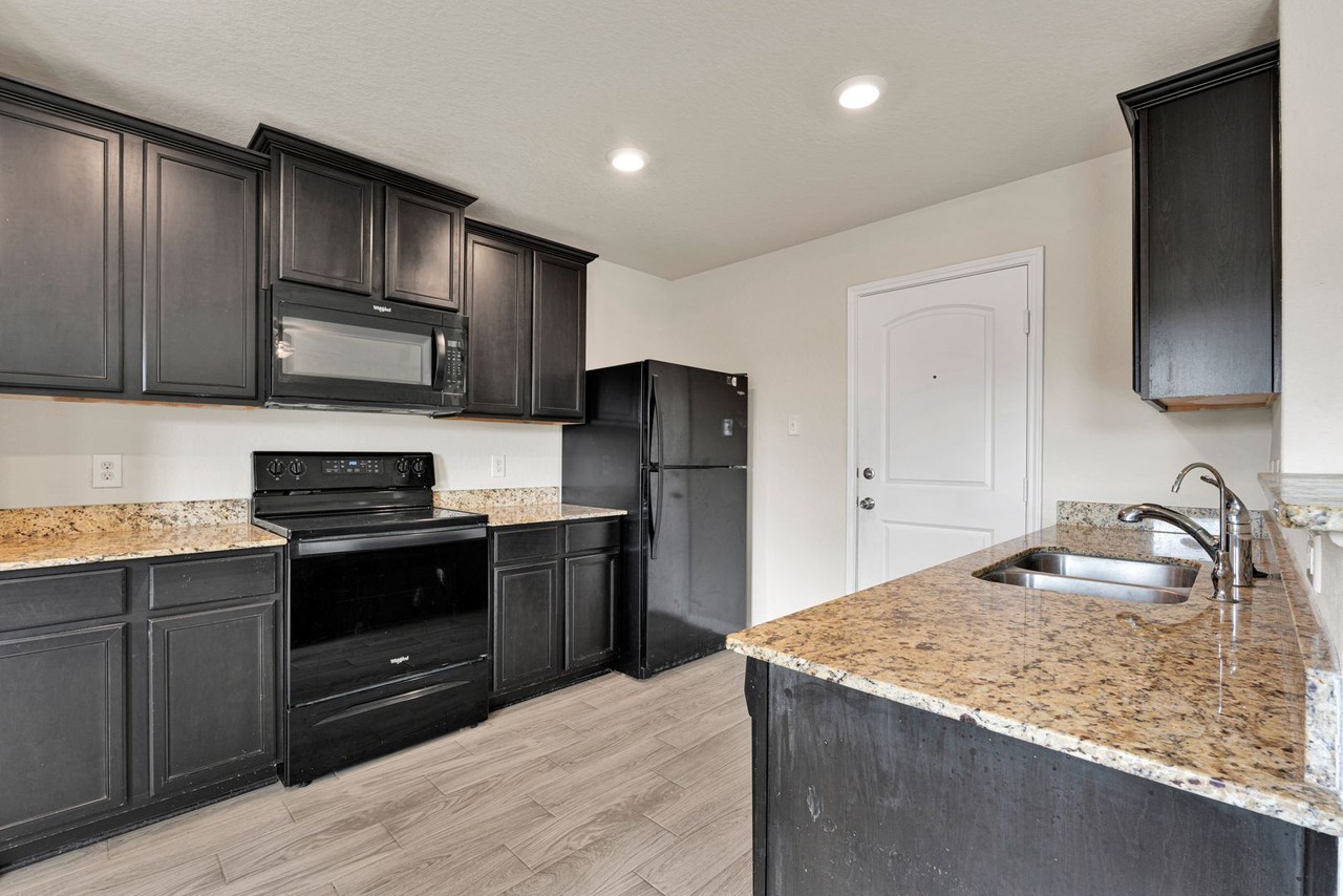 11714 Nucio Rdg - Photo 5 of 20