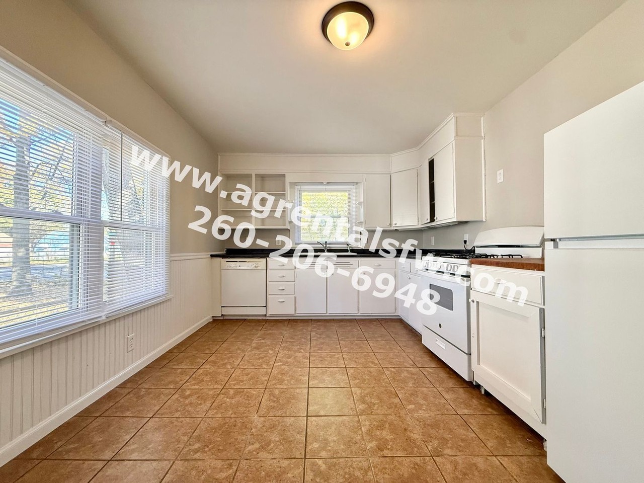 4310 Warsaw St - Photo 4 of 13