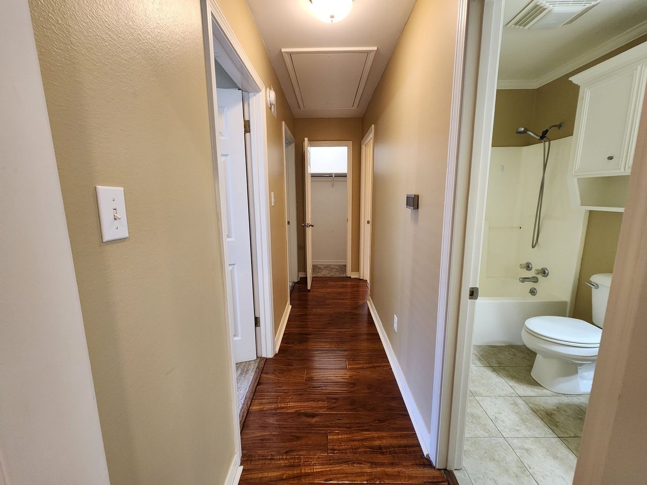 3206 Hanover Ct - Photo 6 of 13