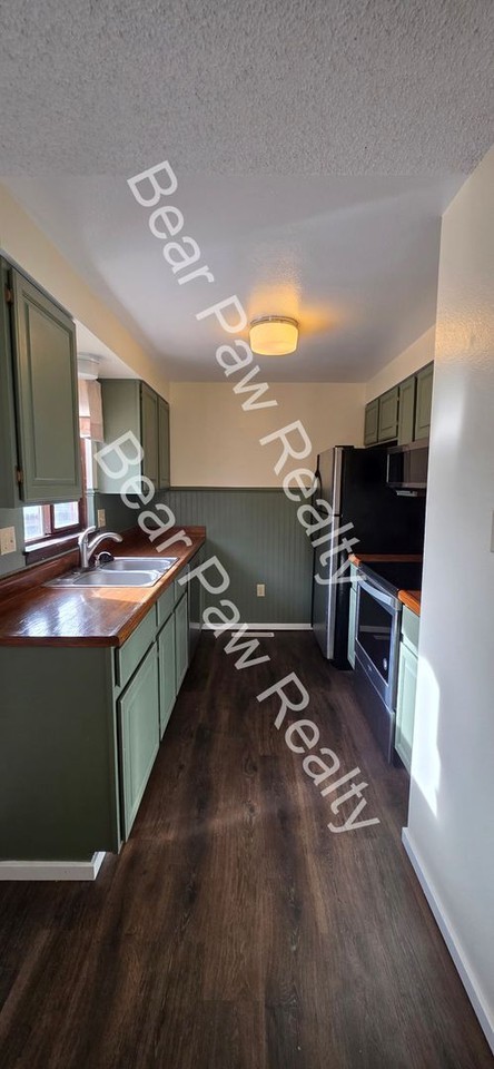 2621 Sagebrush Ave - Photo 4 of 22