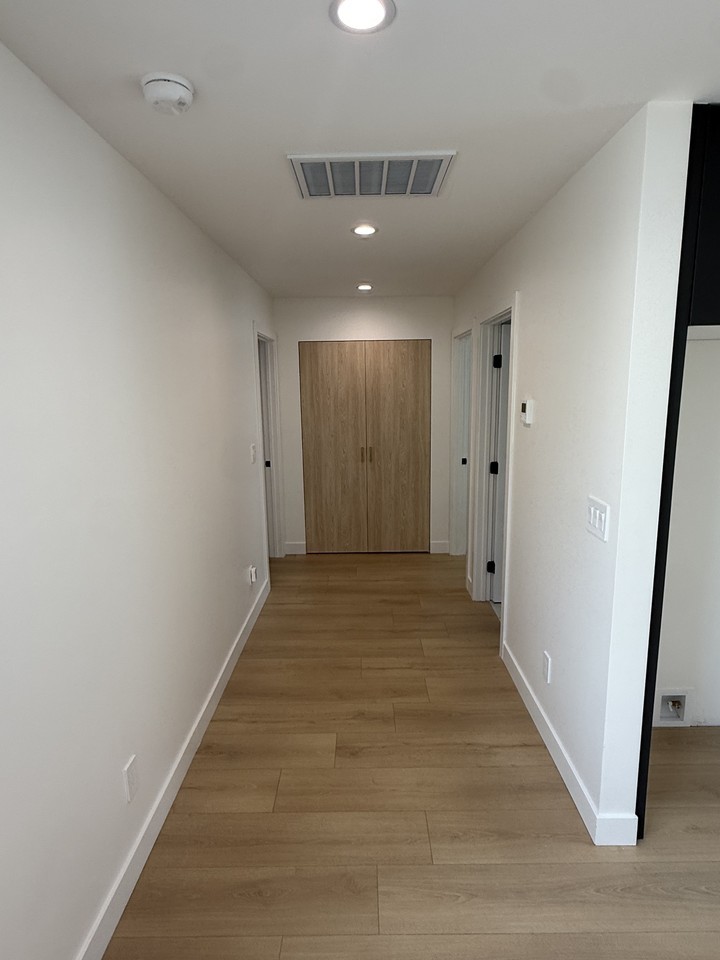 644 W Doran St #NA - Photo 5 of 11