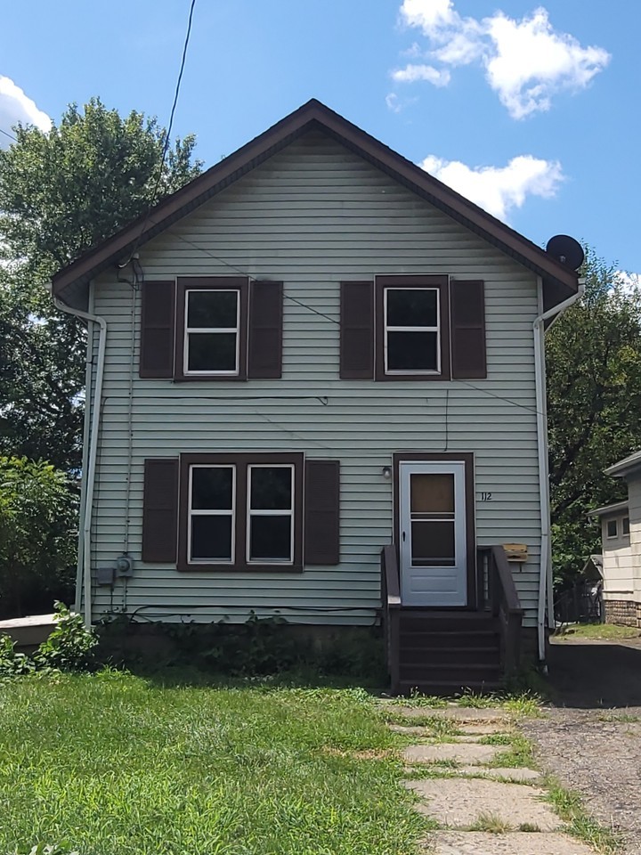 112 Gum St #1