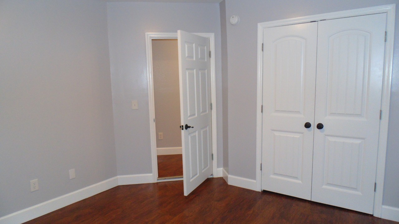 605 Guille St #1 - Photo 4 of 11
