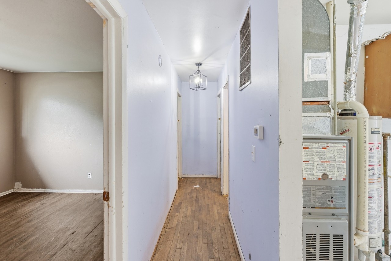 1903 Williamson St #1 - Photo 4 of 10
