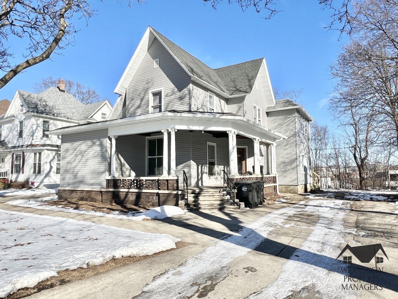 749 Parker Ave #749