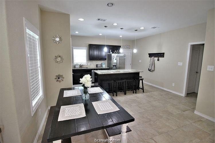 314 Fairway Dr - Photo 3 of 21