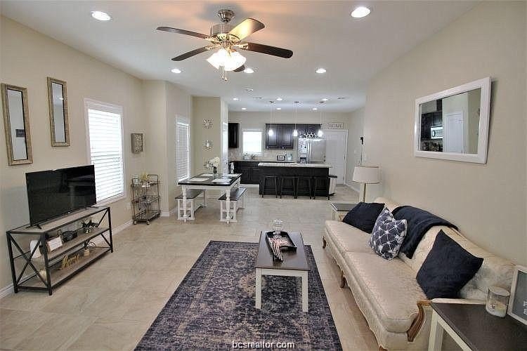 314 Fairway Dr - Photo 4 of 21